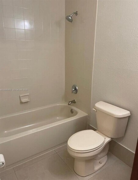 Building Photo - 1661 SE 29th Ct