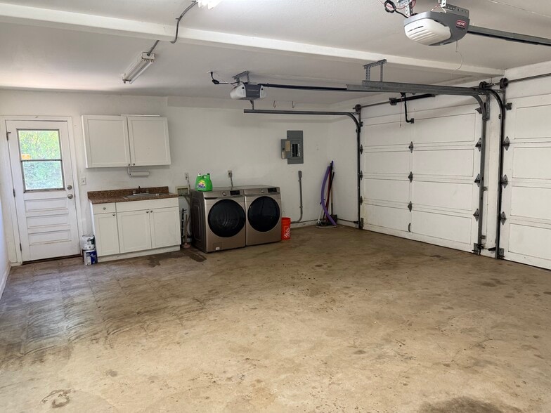 Building Photo - 2657 Moolio Pl