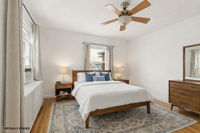 Building Photo - 320 Clarendon St