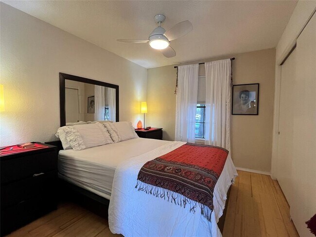 Building Photo - 1411 Gracy Farms Ln
