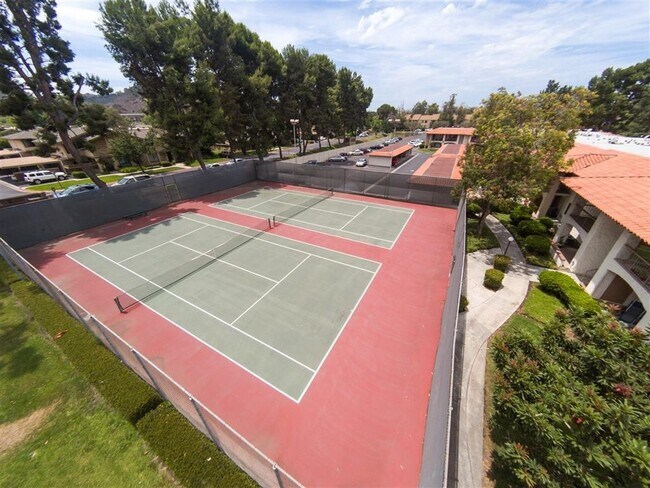 Building Photo - 10737 San Diego Mission Rd