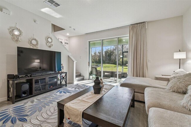 Building Photo - 11070 Crescent Deer Dr