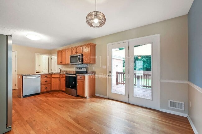Building Photo - 6202 Aroxie Ct