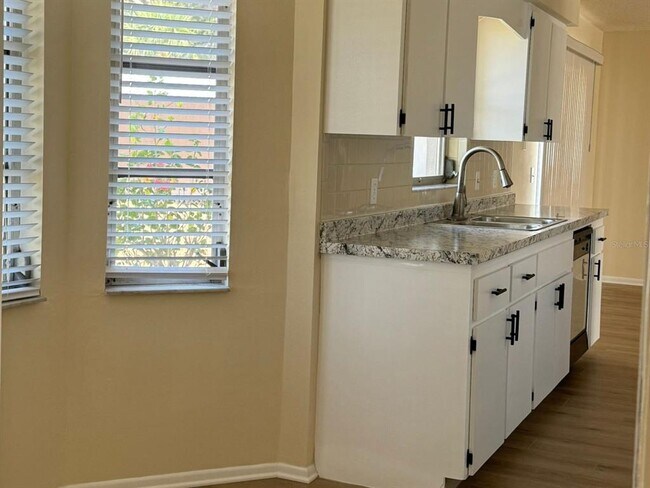 Building Photo - 7282 Innsbrook St