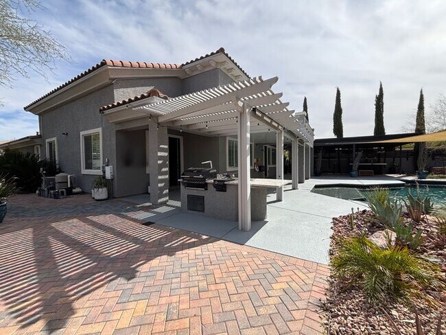 Building Photo - 11548 Valentino Ln