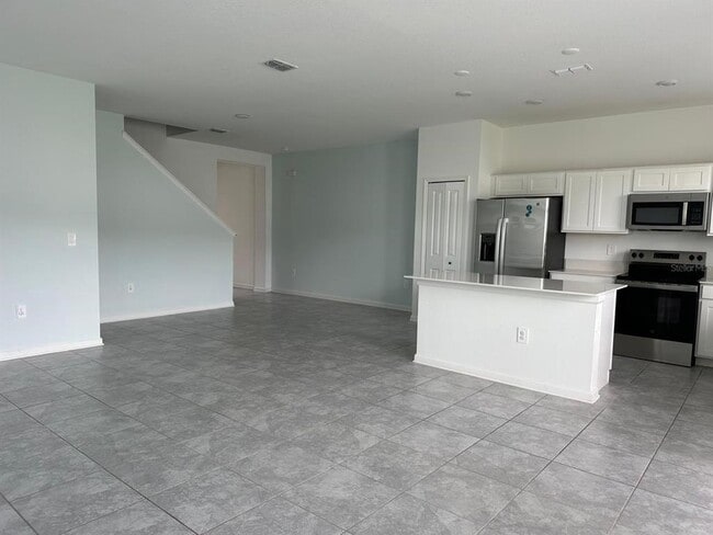 Building Photo - 265 Bogey Dr