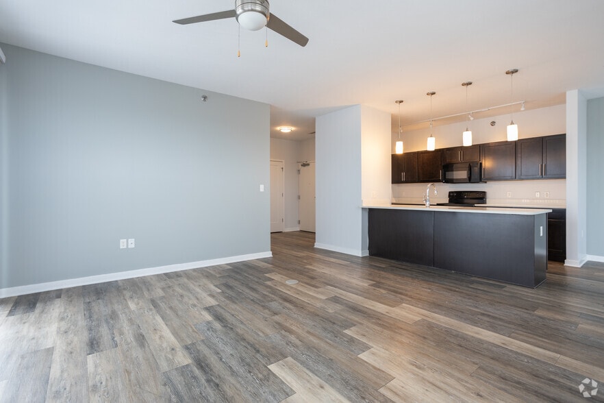 Interior Photo - River Rock Apartments