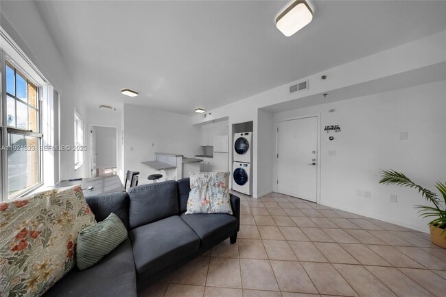 Building Photo - 1255 Pennsylvania Ave