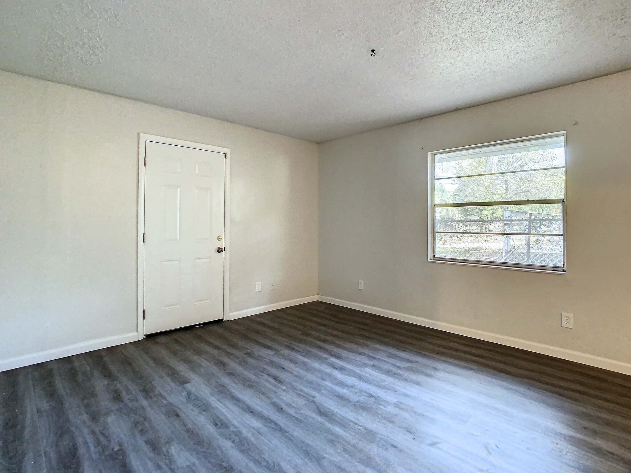 Building Photo - 8405 N Semmes St