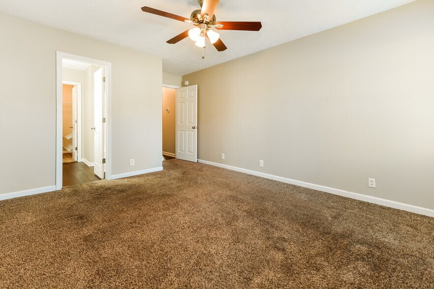 Building Photo - 5082 Cornelius Dr