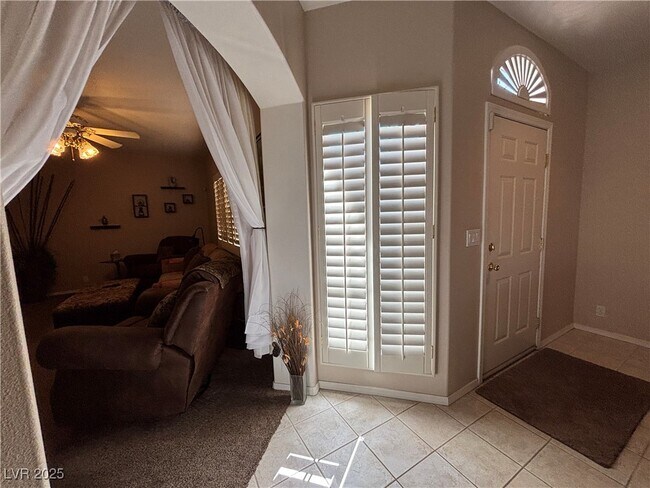 Building Photo - 1164 Golf Club Dr