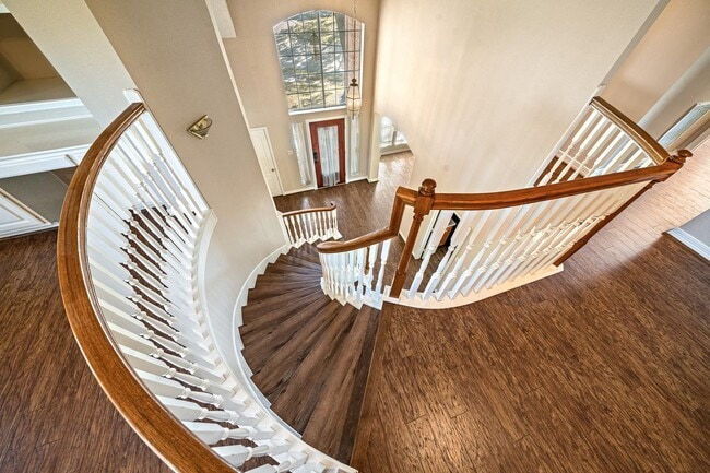 Building Photo - 9306 Lochflora Dr