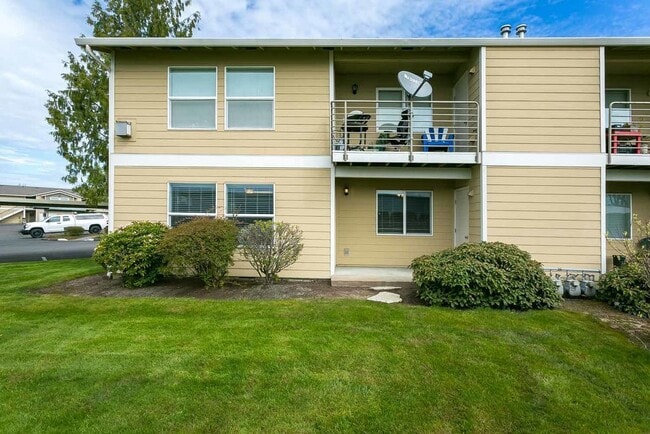 Building Photo - Fantastic Main Level Condo w/Garage, Patio...
