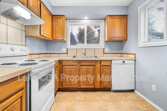 Building Photo - 1411 E Lunceford Ln