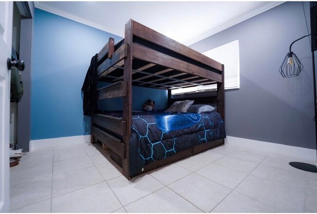 Building Photo - 6611 Winfield Blvd