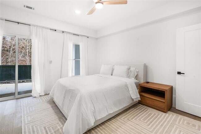 Building Photo - 507 Karen Ln