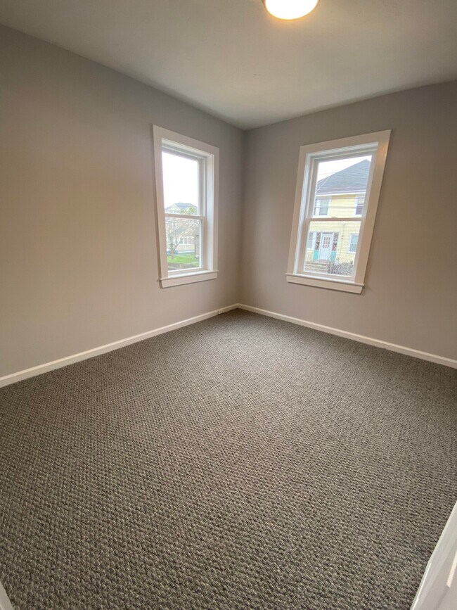 Building Photo - 116 Lancaster St