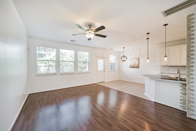 Building Photo - 11823 Keystone Spring Way