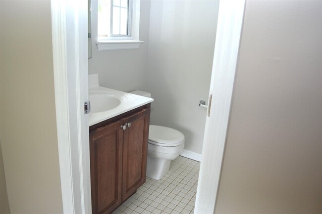 Building Photo - 308 Covington Green Ln