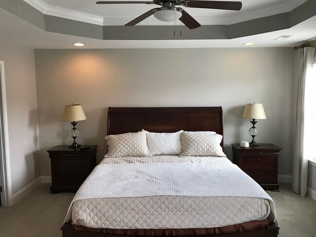 Building Photo - Former Model Townhome for Rent
