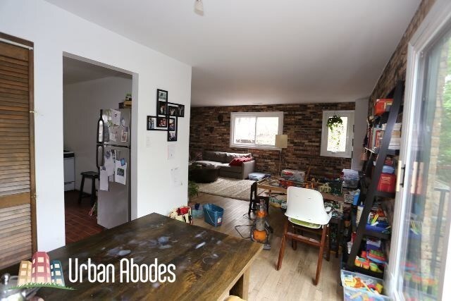 Building Photo - 1255 W Belden Ave