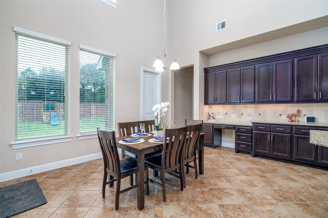 Building Photo - 16406 Baston Creek Dr