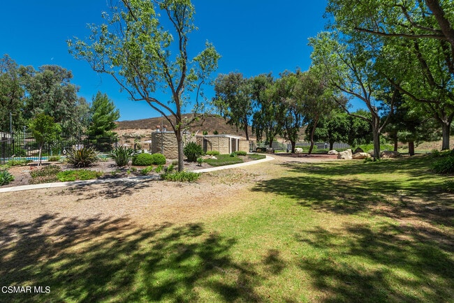 Building Photo - 1520 Redwood Cir