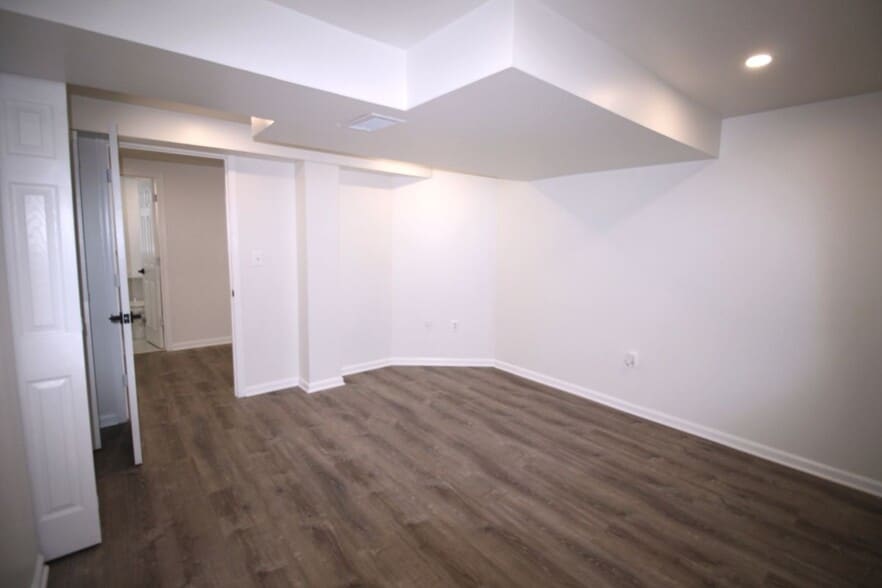 Building Photo - 11703 Caplinger Rd