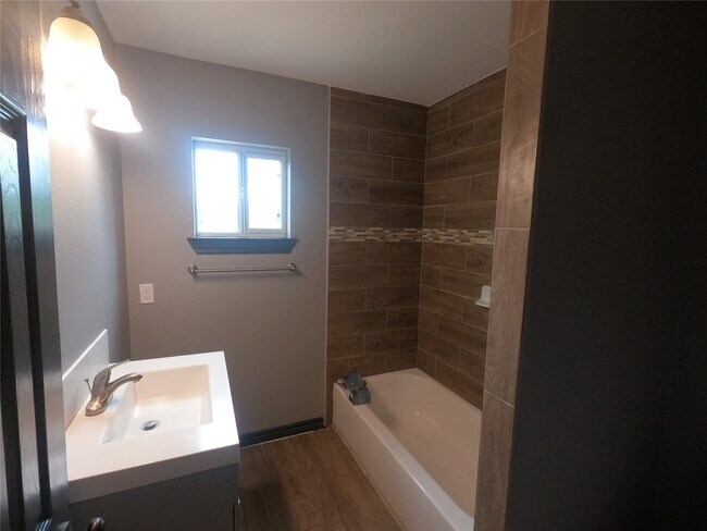 Building Photo - 107 Culmore Dr