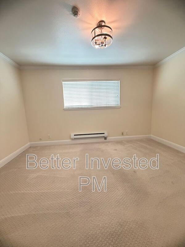 Building Photo - 92 Hendley St