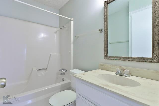 Building Photo - 419 Somerset Pl
