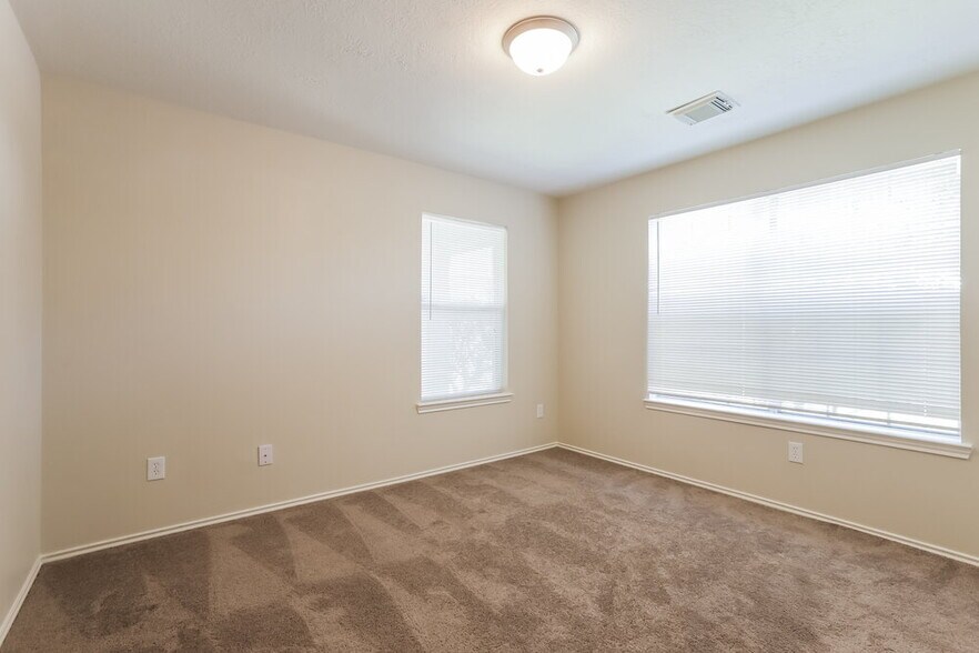 Building Photo - 3306 Coldwater Canyon Ln