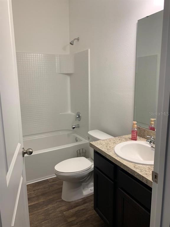 Building Photo - 4911 St James Dr