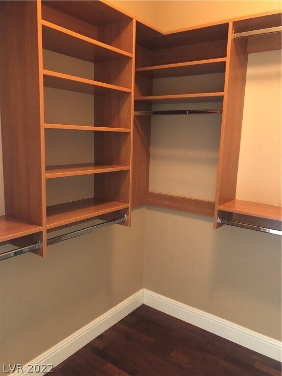 Building Photo - 2747 Paradise Rd