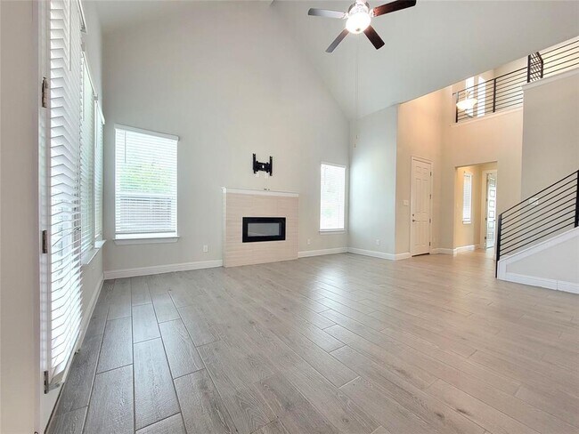 Building Photo - 601 C-Bar Ranch Trl