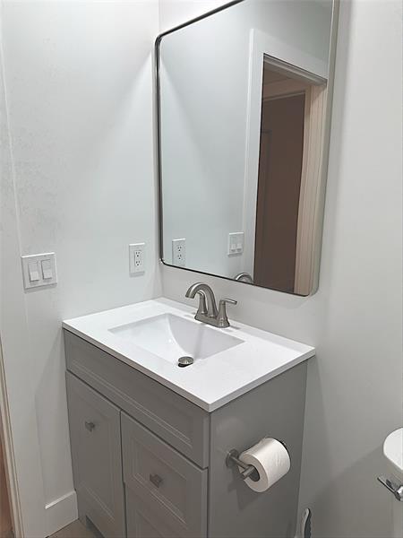 Building Photo - 5710 Coach House Cir