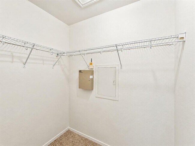 Building Photo - 2500 Flame Lily Rd