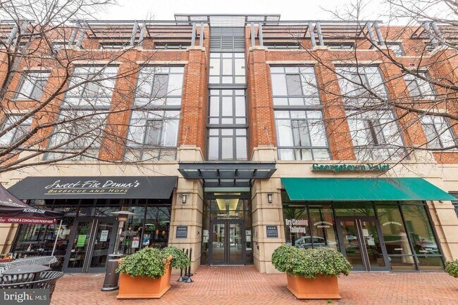 Building Photo - 520 John Carlyle St