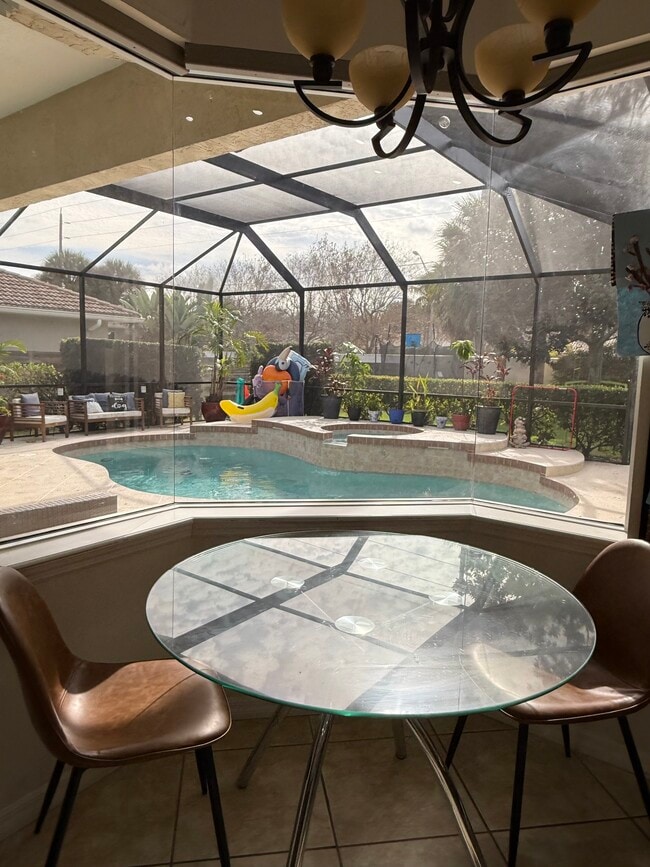 Building Photo - 5522 Eastwind Dr