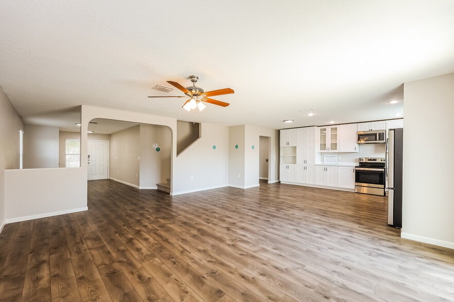 Building Photo - 6126 Wisteria Hill