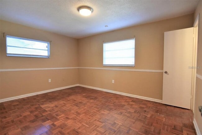 Building Photo - 7129 Turquoise Ln