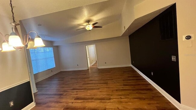 Building Photo - 5554 Metrowest Blvd