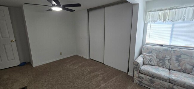 Building Photo - 516 Jason Dr