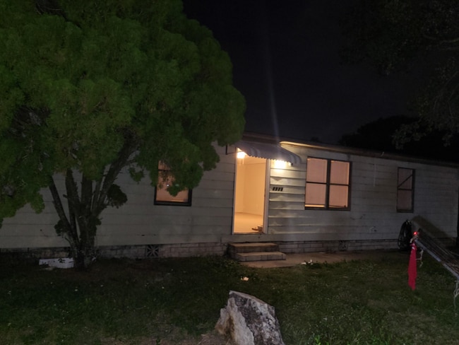 Building Photo - 4925 Marc Dr