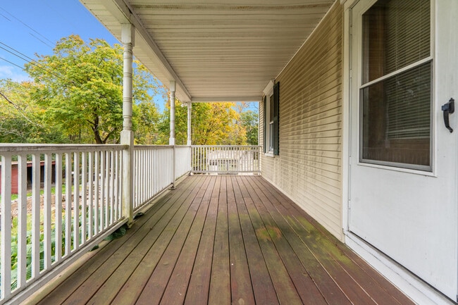 Building Photo - Pittstown