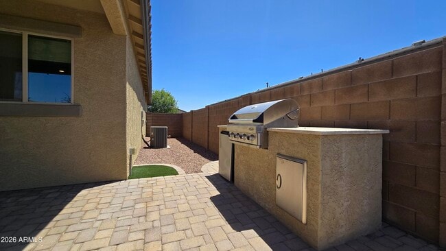 Building Photo - 17210 W Diana Ave