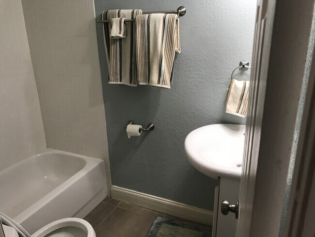 Building Photo - ** Move in Special $500 off your first months rent** WONDERFUL 4 Bedroom/3 Bathroom Home in the M...