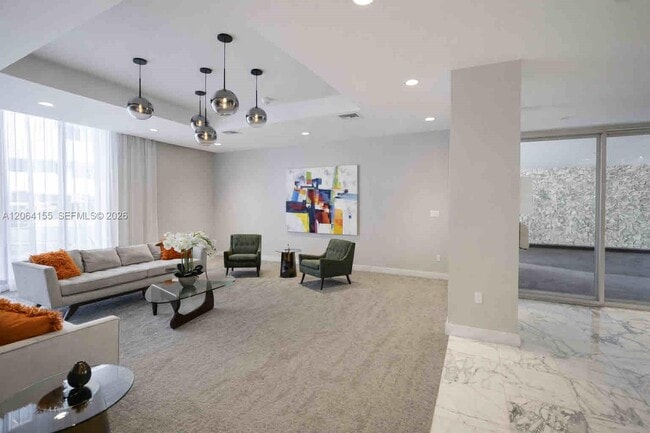 Building Photo - 9225 Collins Ave