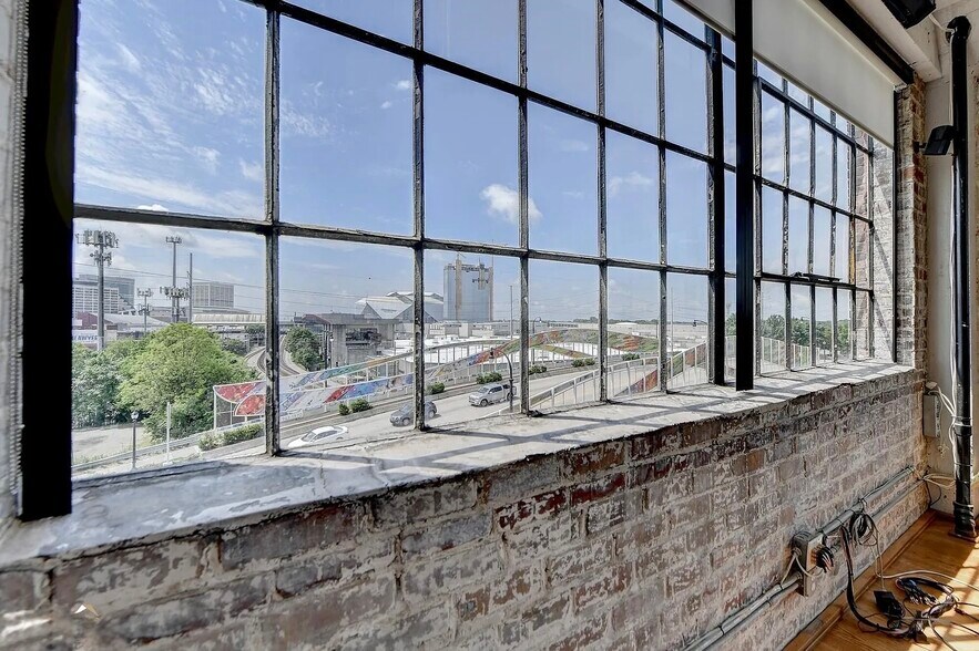 Building Photo - 426 Marietta St NW