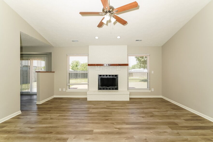 Building Photo - 6140 Gunyon Way